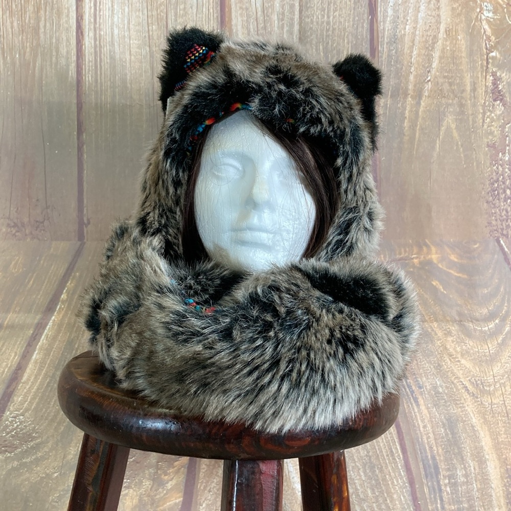 Spirithoods Collectors Ikat Grey Wolf Tribal Patt… - image 2